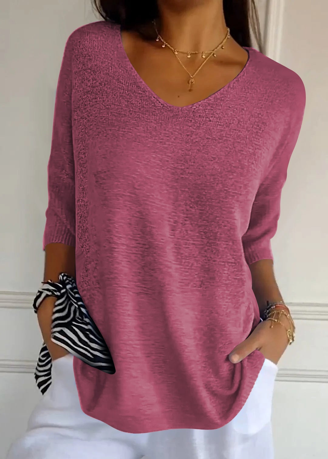 Liora | V-Neck Twist Top