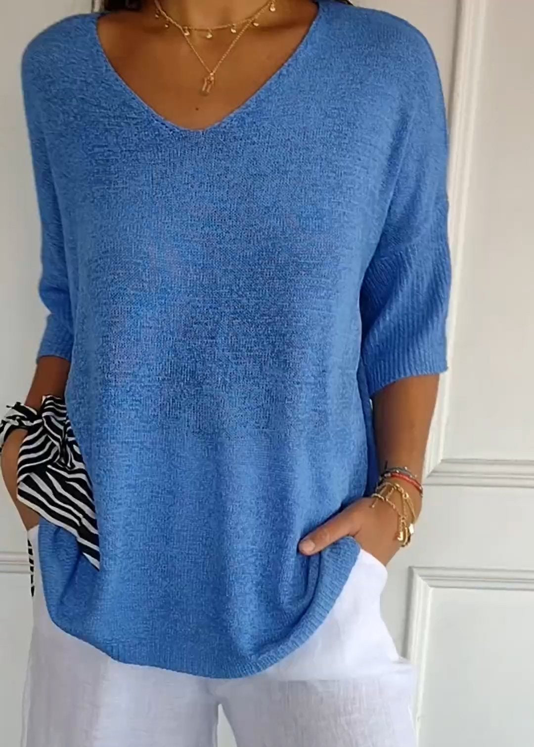 Liora | V-Neck Twist Top